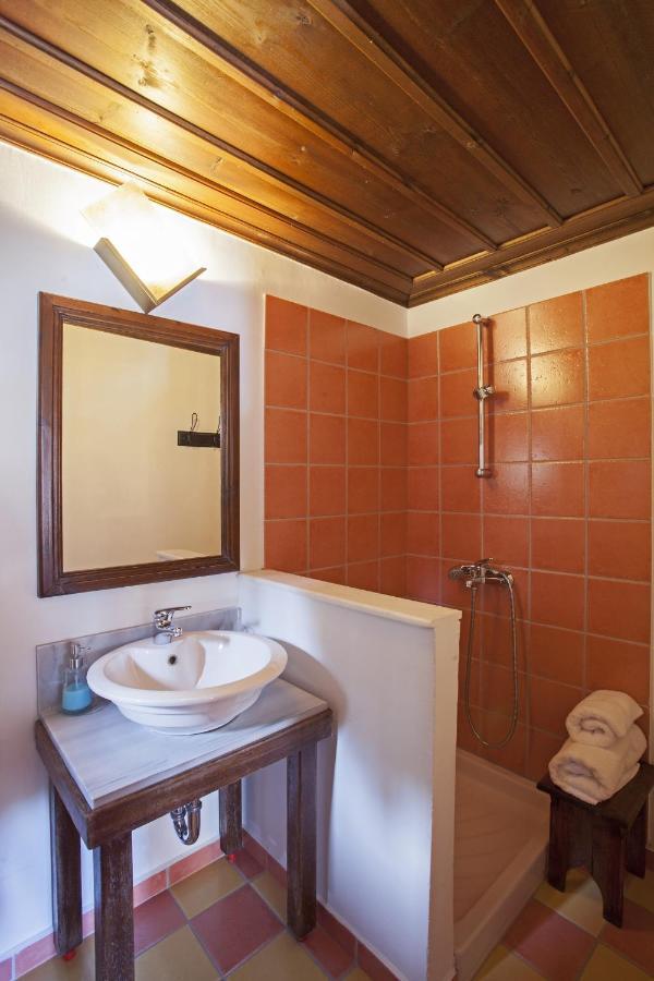Mpelleiko Otel Stemnitsa Dış mekan fotoğraf